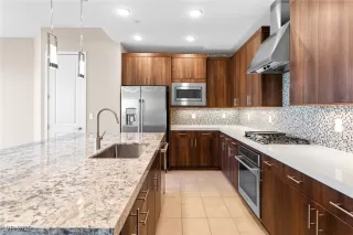 Photo #4: 2702790 Listing 