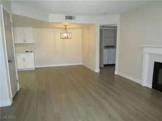 Photo #1: 2702806 Listing 