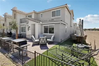Photo #2: 2702820 Listing
