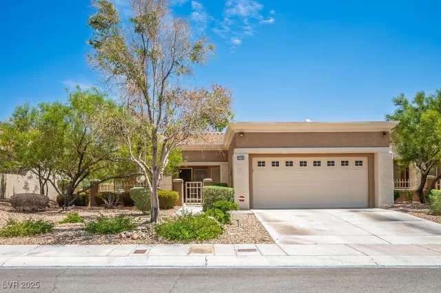 MLS: 2702826 Condo For Sale