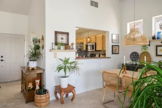 Photo #6: 2702826 Listing 