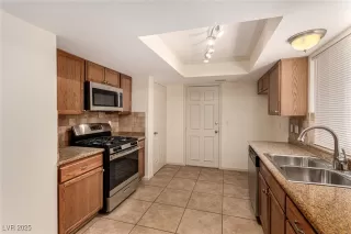 Photo #1: 2702829 Listing