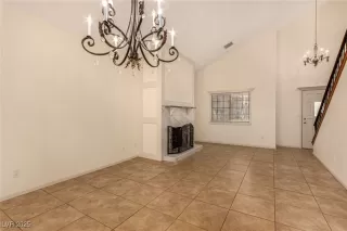 Photo #6: 2702829 Listing