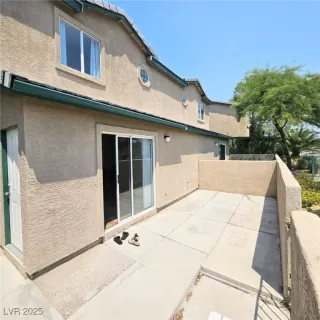 Photo #2: 2702831 Listing 
