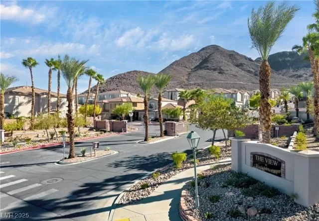 MLS: 2702836 Condo For Sale