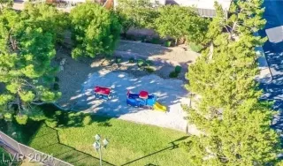 Photo #4: 2702836 Listing 