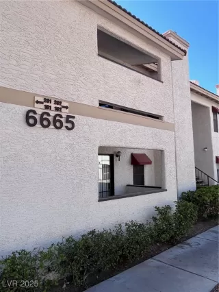 Photo #1: 2702853 Listing