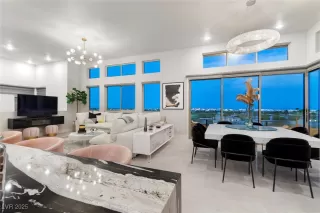 Photo #5: 2702854 Listing 