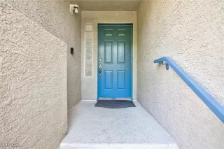Photo #2: 2702857 Listing 