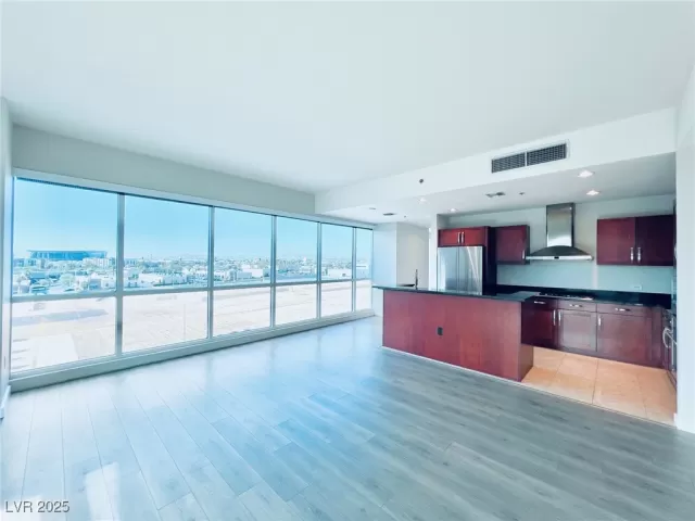 MLS: 2702863 Condo For Sale