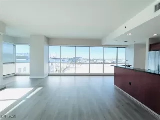 Photo #1: 2702863 Listing