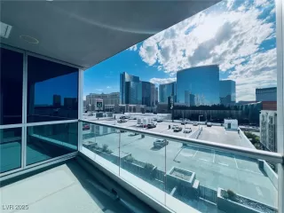 Photo #6: 2702863 Listing