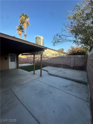 Photo #3: 2702866 Listing 