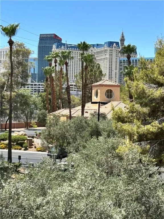MLS: 2702870 Condo For Sale