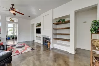 Photo #3: 2702883 Listing 