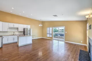 Photo #1: 2702891 Listing