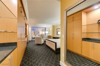 Photo #2: 2702893 Listing