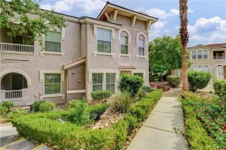 Photo #1: 2702897 Listing 