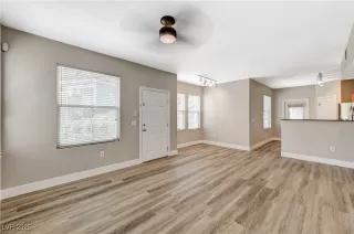 Photo #5: 2702897 Listing 