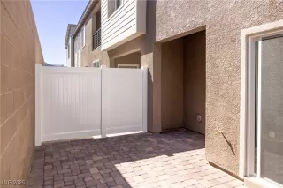 Photo #3: 2702907 Listing 