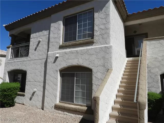 MLS: 2702957 Condo For Sale