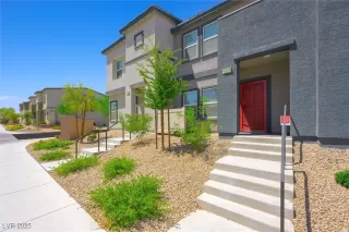 Photo #2: 2702962 Listing 