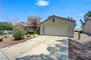 Photo #2: 2702977 Listing