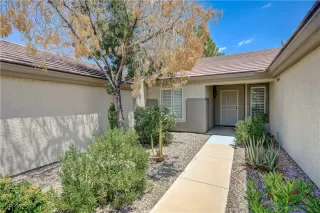 Photo #3: 2702977 Listing