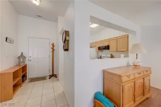 Photo #4: 2702977 Listing