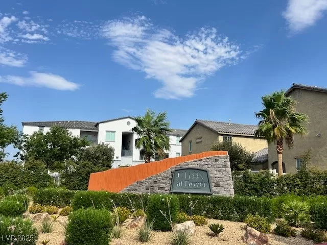 MLS: 2703032 Condo For Sale