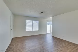 Photo #5: 2703044 Listing 