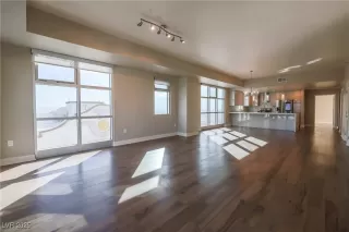 Photo #1: 2703051 Listing 