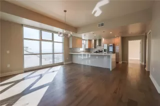 Photo #3: 2703051 Listing 