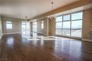 Photo #4: 2703051 Listing 