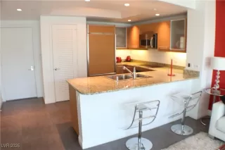 Photo #2: 2703055 Listing 