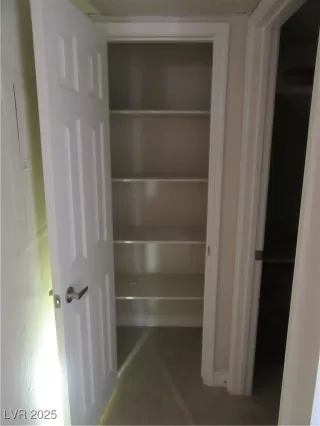 Photo #5: 2703078 Listing 