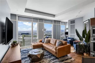 Photo #3: 2703095 Listing