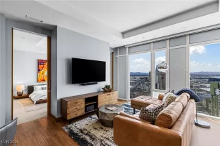 Photo #4: 2703095 Listing