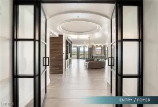 Photo #2: 2703100 Listing