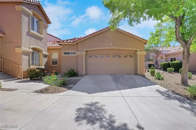 MLS: 2703126 Condo For Sale