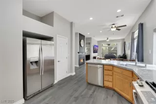 Photo #6: 2703126 Listing