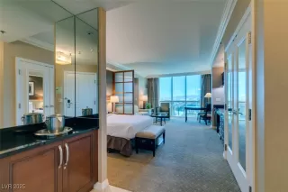 Photo #1: 2703129 Listing