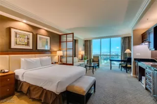 Photo #2: 2703129 Listing