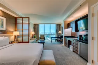 Photo #4: 2703129 Listing