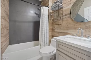 Photo #6: 2703157 Listing