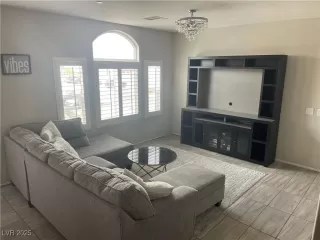 Photo #2: 2703160 Listing