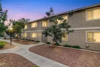 Photo #2: 2703164 Listing