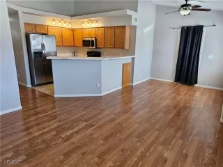 Photo #4: 2703179 Listing 