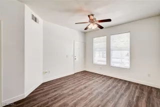 Photo #2: 2703185 Listing 