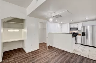 Photo #5: 2703185 Listing 